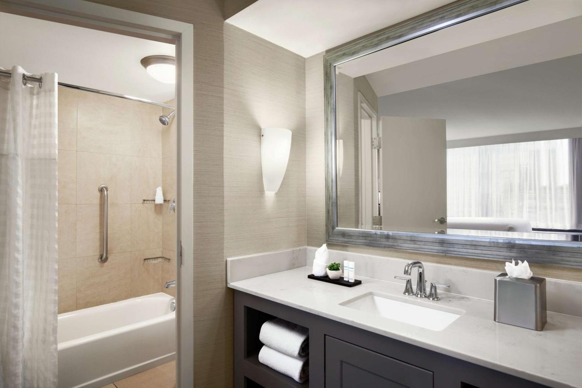 Embassy Suites By Hilton Fort Worth Downtown Ngoại thất bức ảnh