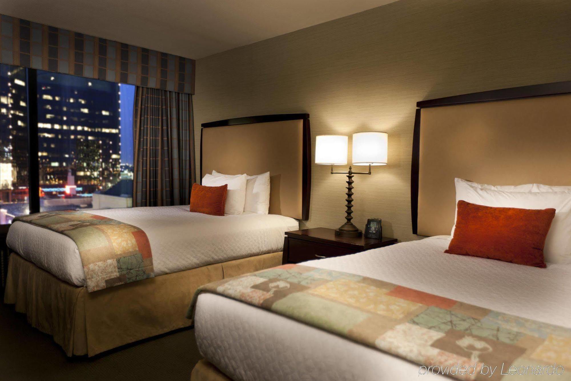 Embassy Suites Fort Worth - Downtown Phòng bức ảnh