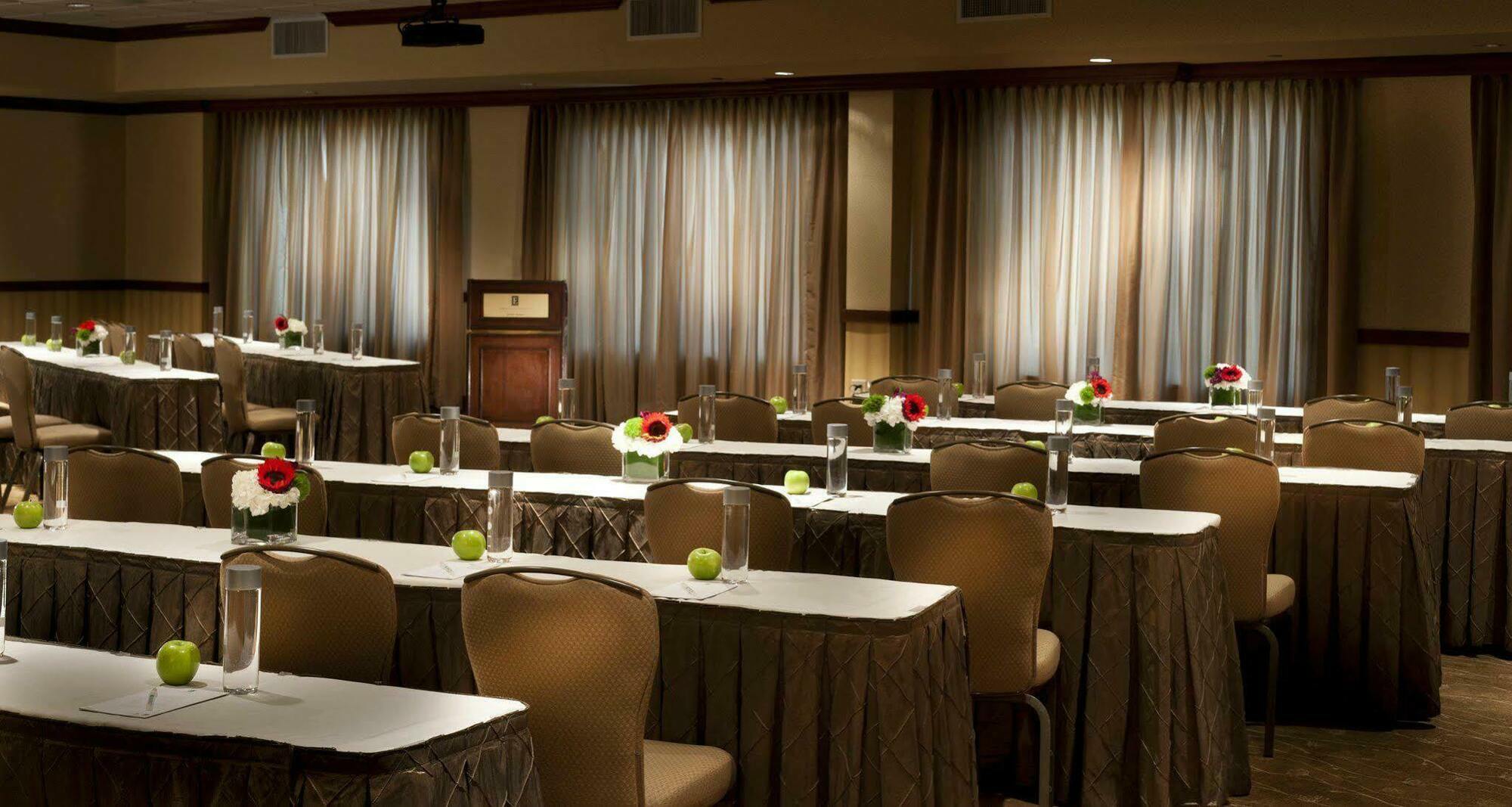 Embassy Suites By Hilton Fort Worth Downtown Ngoại thất bức ảnh